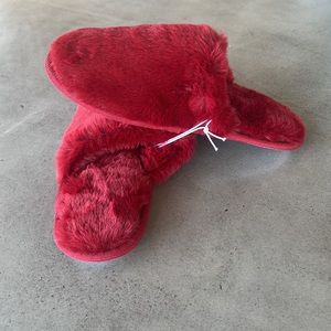Soft surroundings faux fur cozy slippers